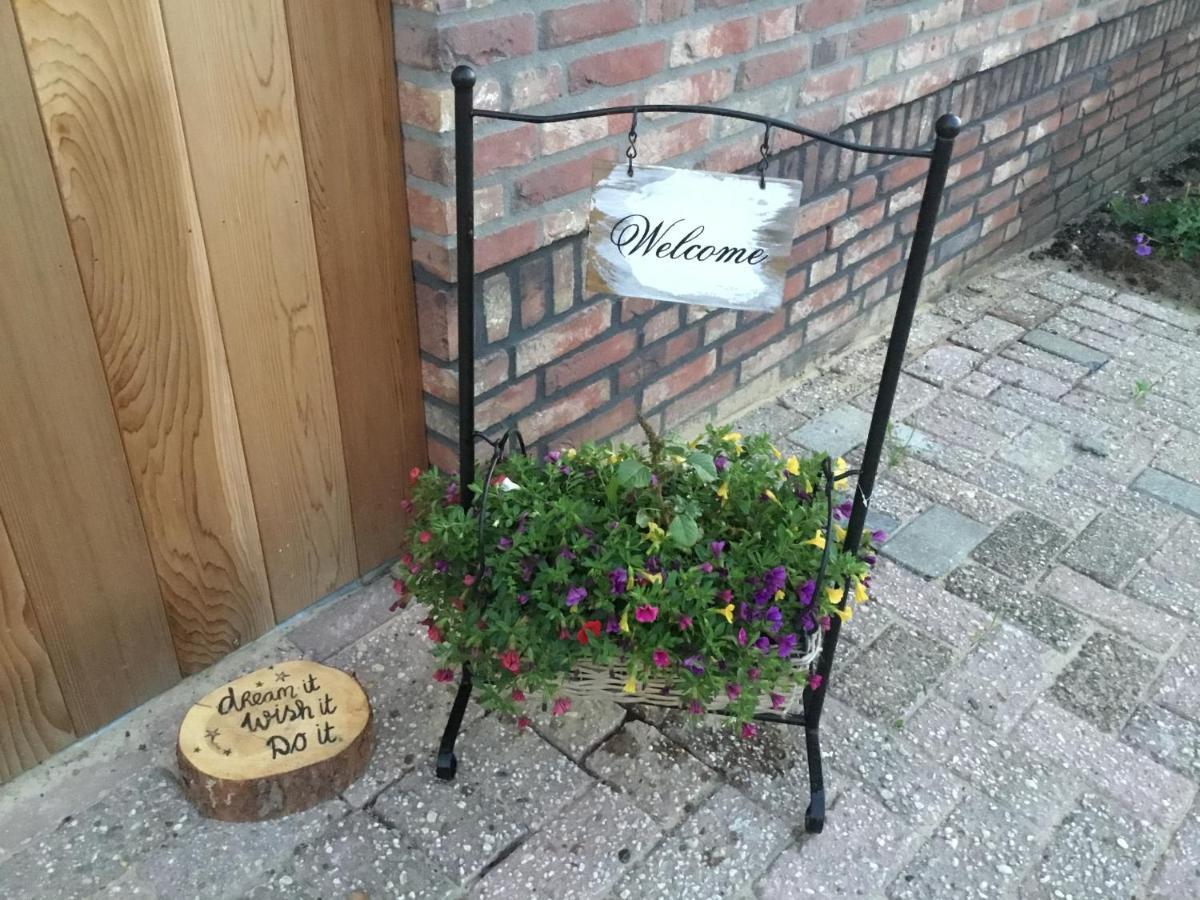 B&B In Ons Straatje Rosmalen Exteriör bild